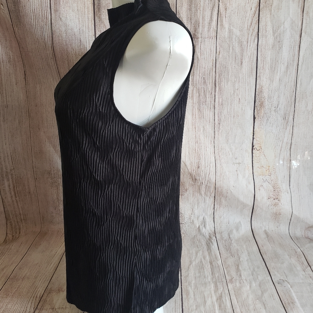 Tahari tops - Picture 2 of 9